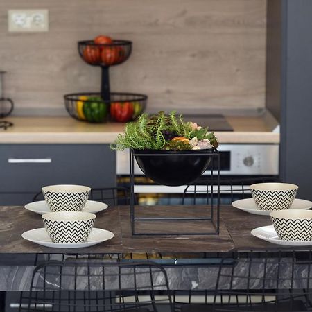 Porto Boutique #A Apartment Tesalonika Bagian luar foto